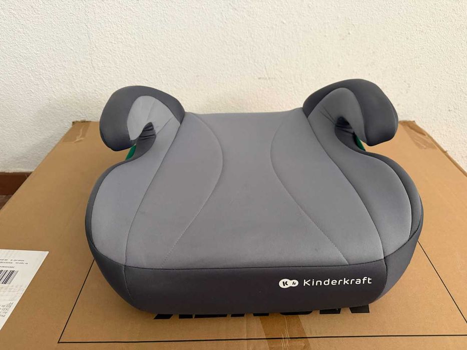 Banco de criança para automovel 136 a 150cm, 36Kg