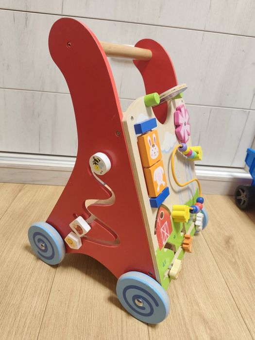 Дерев'яні ходунки, каталка, толокар з бізібордом  Viga Toys
