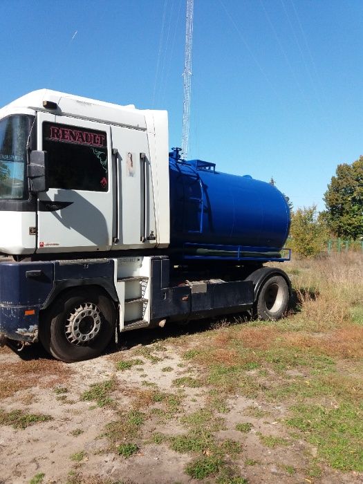 Ассенизатор Renault Magnum 2002 год