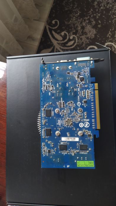 Відеокарта в робочому стані radeon hd 6670