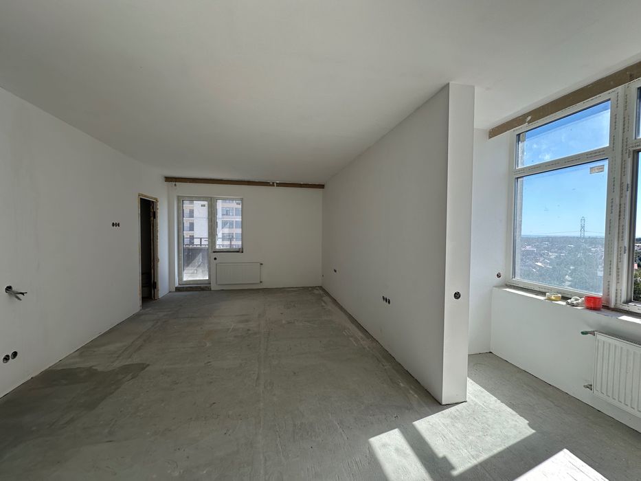 Четырехкомнатная  квартира с кухней студией  в ЖК 57 Жемчужина