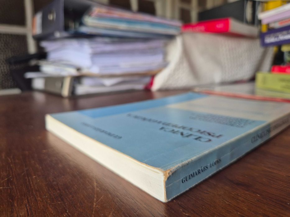 Livro Clínica Psicopedagógica - Fenomenologia e Existencialismo