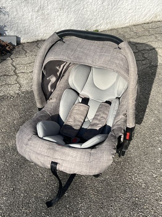 Carrinho e ovo da Pierre Cardin