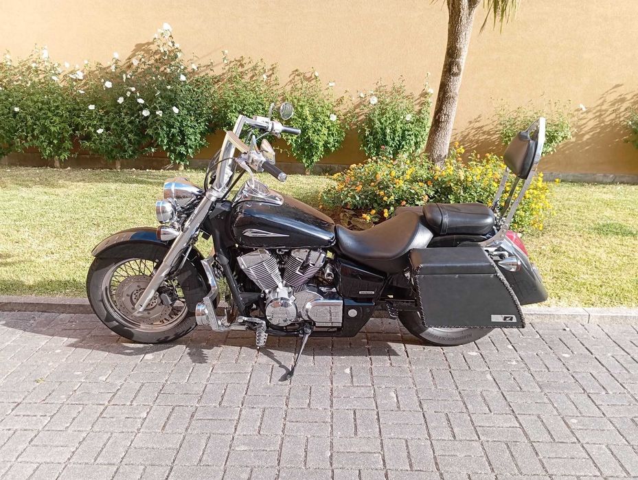 Moto Honda Shadow 750
