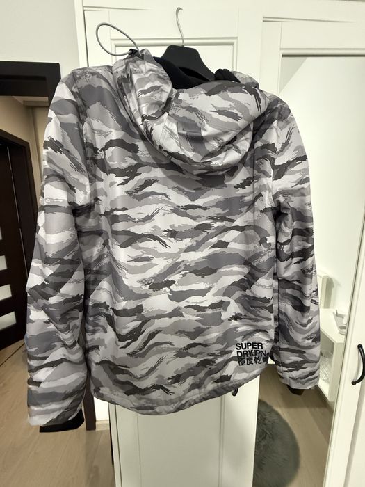 Kurtka superdry wiatrowka wiosenna S