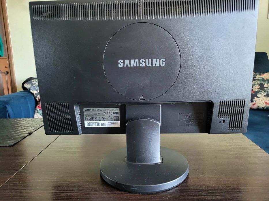 Monitor Samsung SyncMaster 2243SN LCD