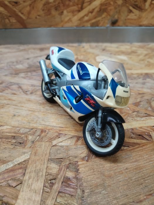 Miniatura Suzuki Gsxr 750