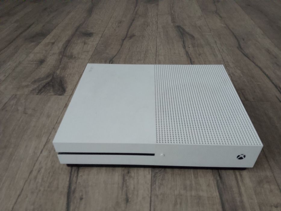 Konsola Xbox One S Biała Stan BDB Wysyłka OLX Elbląg