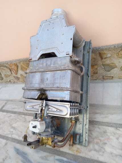 Esquentador  marca Contra Godesia