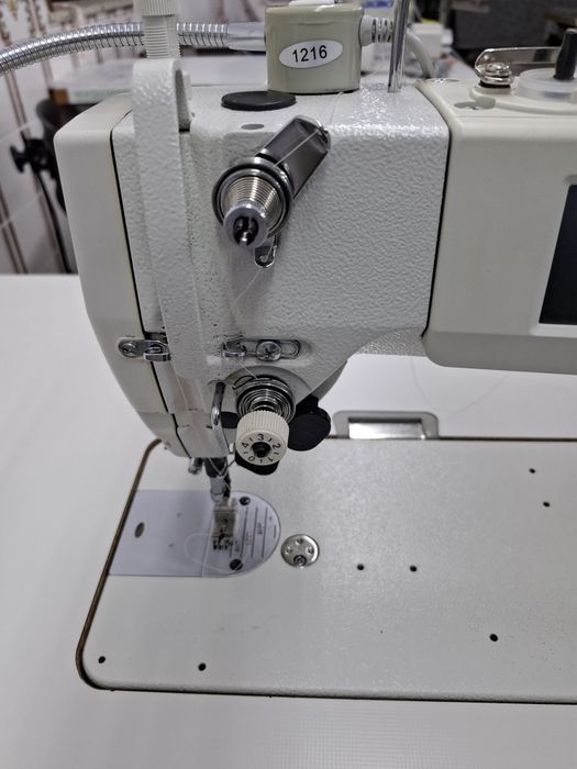 Máquina de ponto corrido