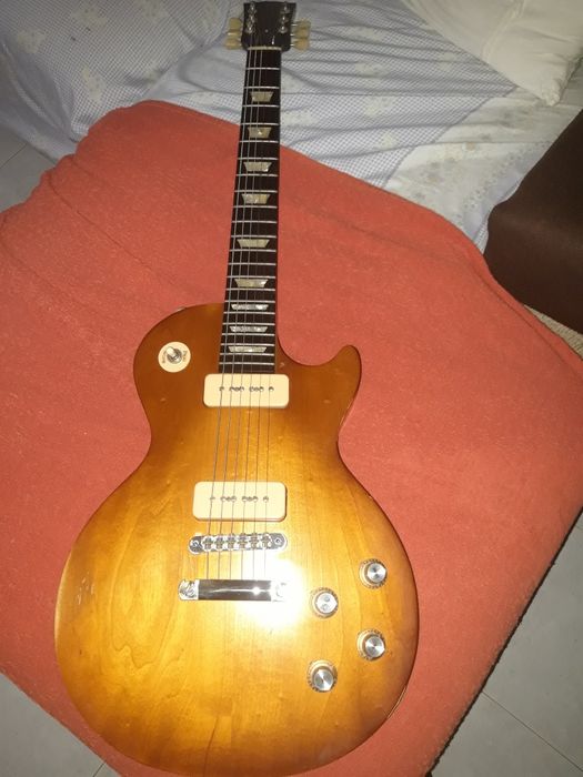 Gibson les paul tribute 60