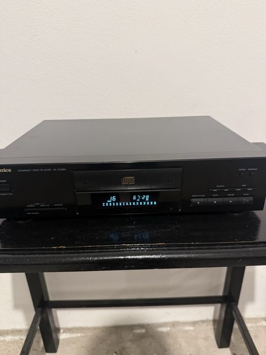 Vendo Leitor de CDs Technics SL-PJ28A