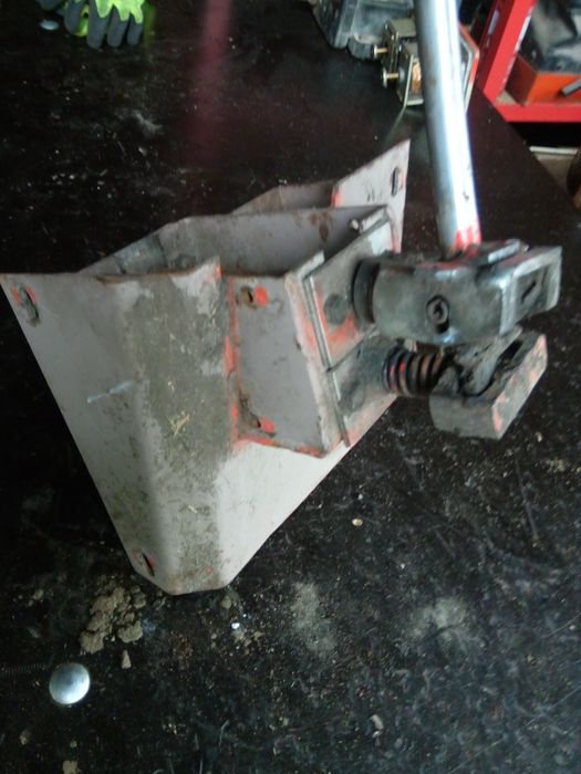 Mechanizm wybierak dźwignia zmiany biegów Bizon Z058 Rekord