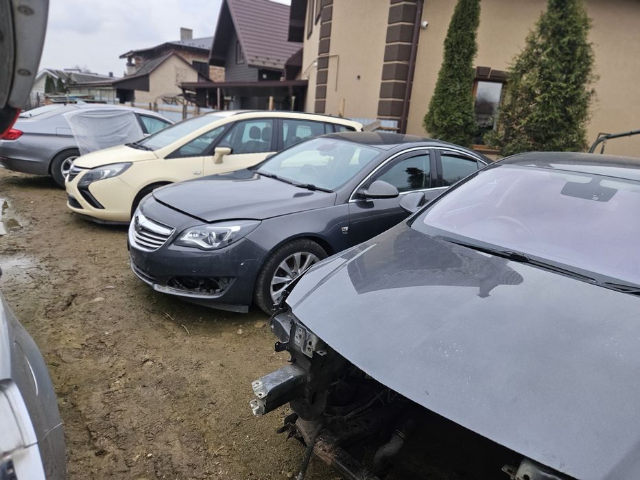 Бампер Капот Крило Фара Телевізор Двері Скло Стоп Опель БМВ Opel BMW