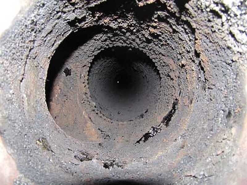 Чистка дымоходов, печей, каминов, твердотопливных котлов