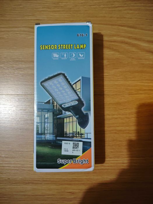 Projetor Solar LED - Com Sensor Movimento e Comando (IP65)