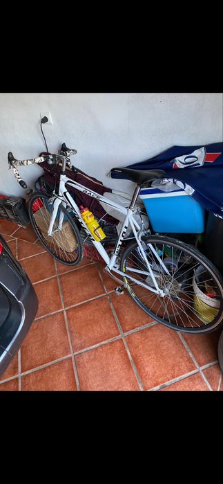 Bicicleta de pista como nova