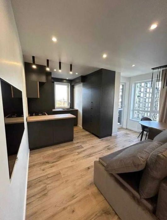Продаж. 1кімнатна квартира в ЖК Континент, Трускавецька 123