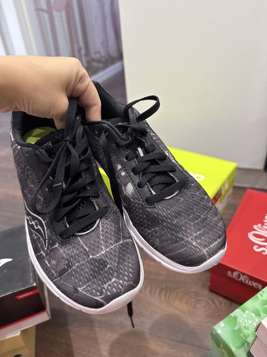Кросівки saucony