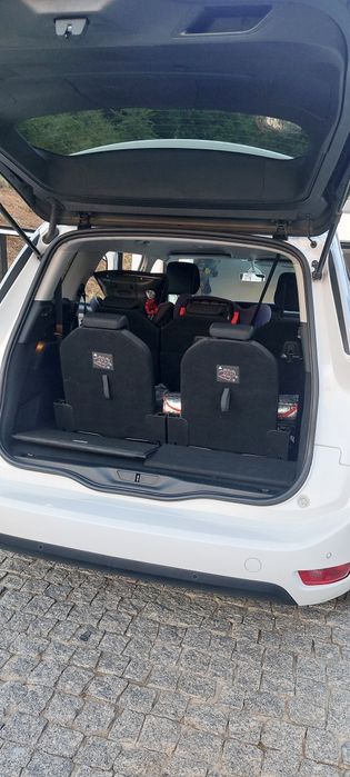 Citroen C4 Series 7 lugares