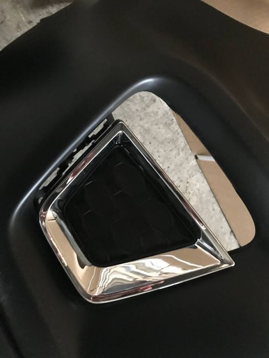 Бампер передній передний Jeep Renegade 2018 2019 2020 2021 2022