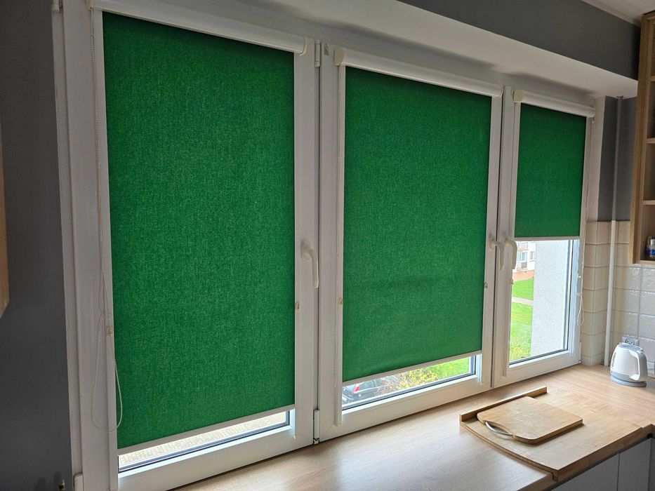 Rolety z prowadnicami na okna