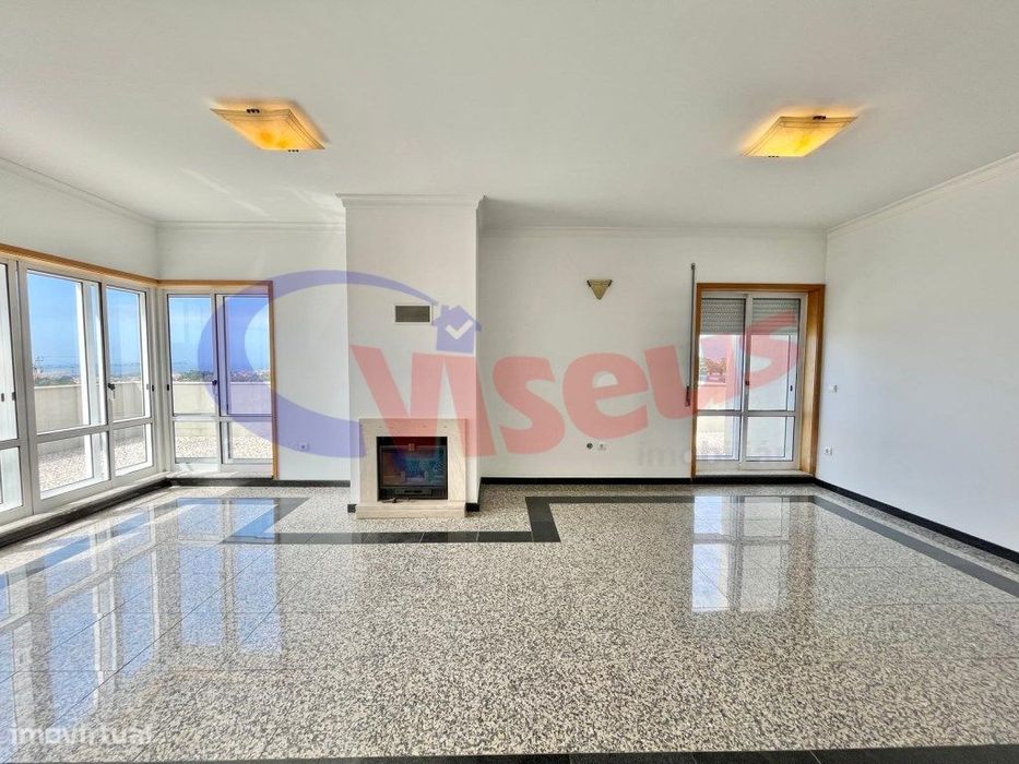 Penthouse T3+1 Vilar Paraíso