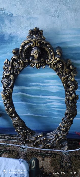 Зеркальные овальные рамы