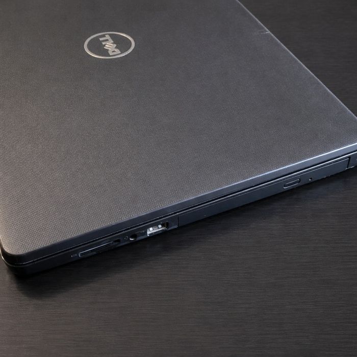 Portátil, Laptop, Notebook Dell i5 7th – Rápido SSD 447 GB