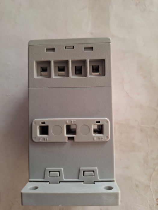 przekaźnik  przeciążeniowy  E1 -Plus