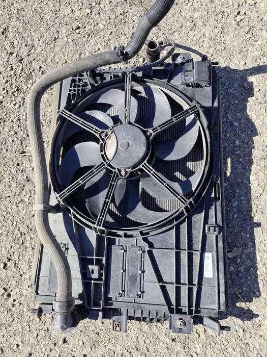 Касета радіаторів 1,5 1,6 2,0 Opel Vivaro C 2019-2025 Peugeot Expert 2017-2025 Citroen Jumpy 2019-2024 Toyota Proace 2017-2023 Fiat Scudo