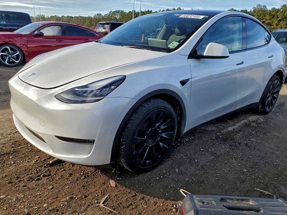 Tesla Model Y 2022