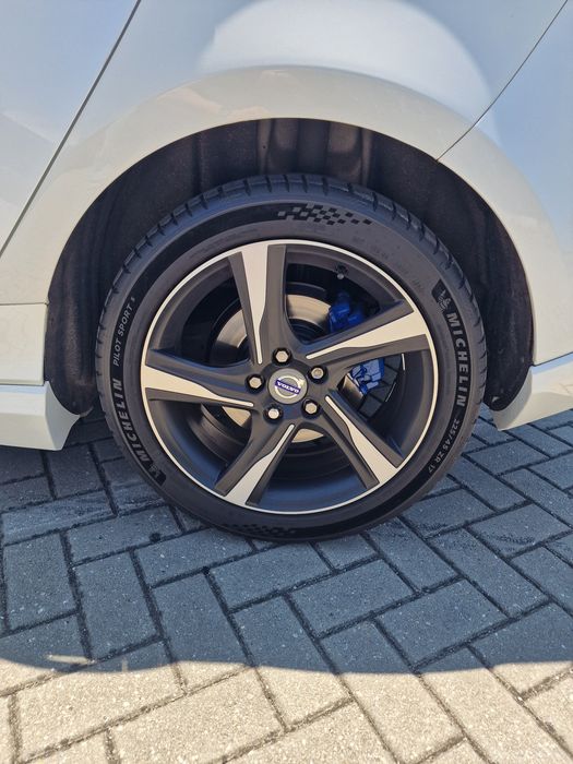 Volvo v40 R design — photo 5