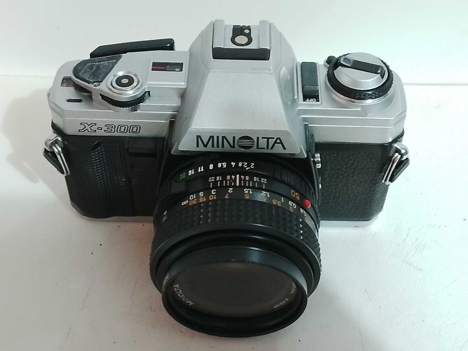 Minolta X-300 aparat analogowy