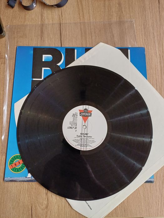 Run DMC - Tougher than leather winyl