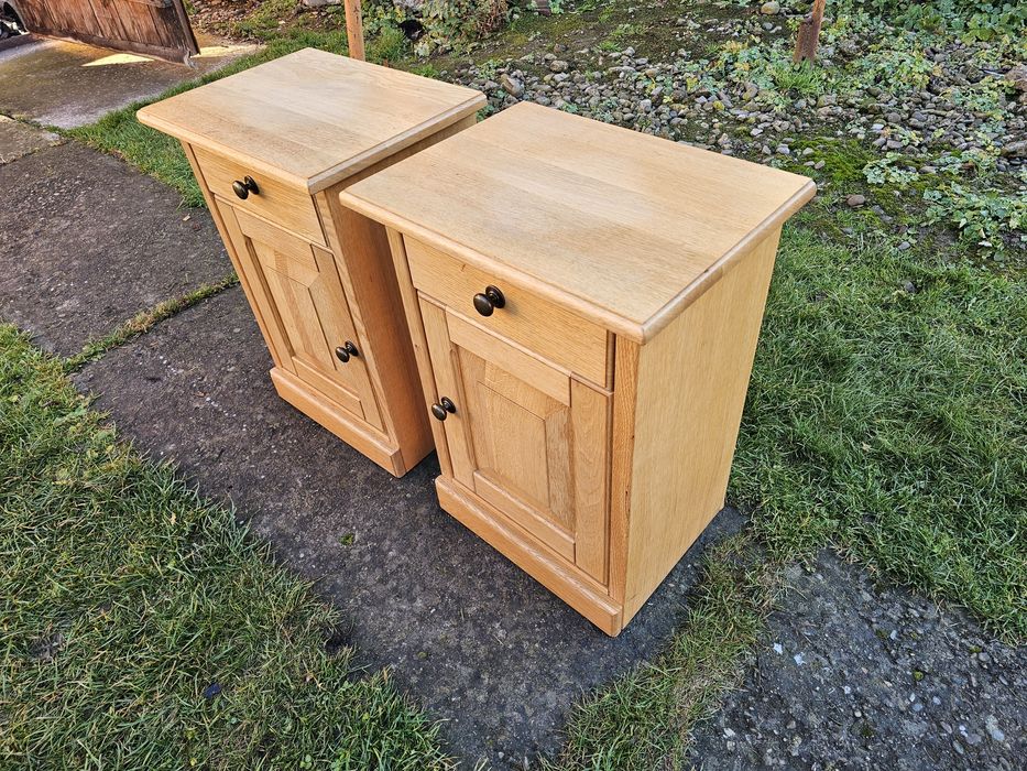 Тумбочка приліжкова деревяня