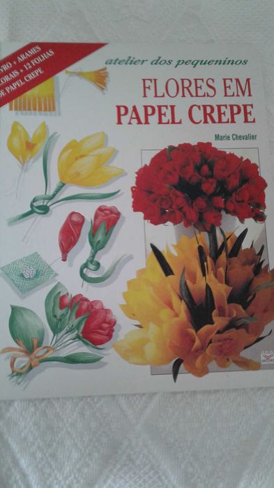 3 Books: corrugated cardboard; crepe paper; foam sheets64551545213314122