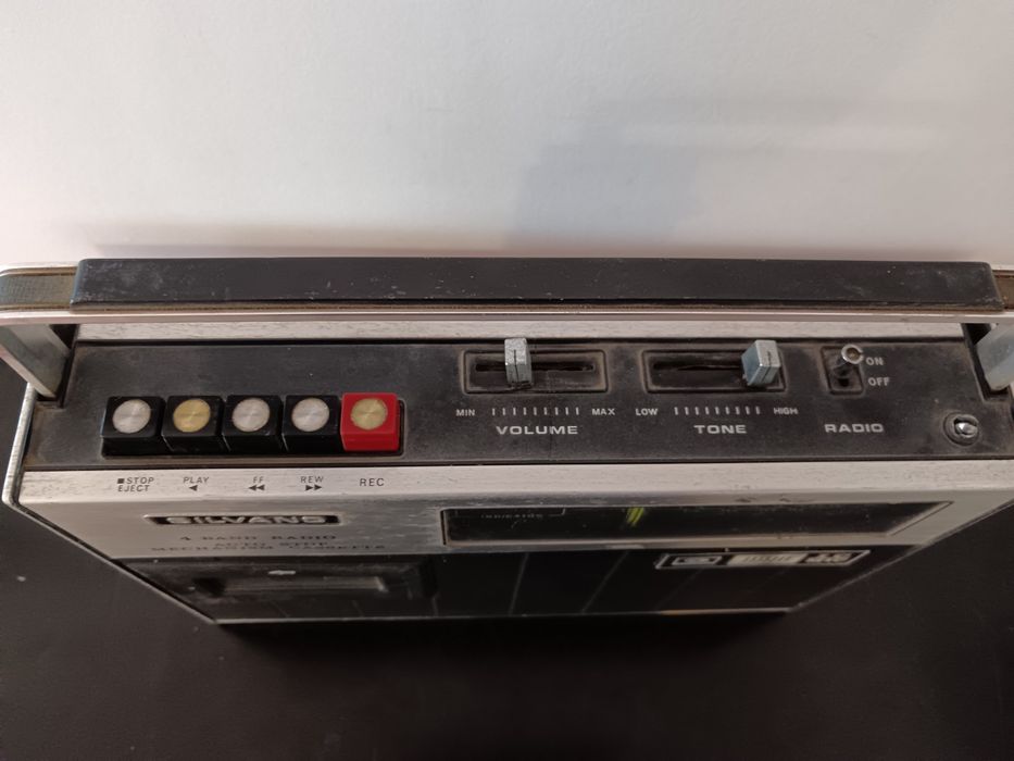 Silvano KC-4010 - rádio gravador