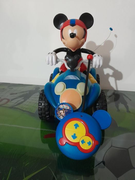 Mota telecomandada do Mickey