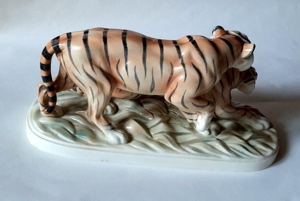 Статуэтка "Тигры". Hertwig, Германия
