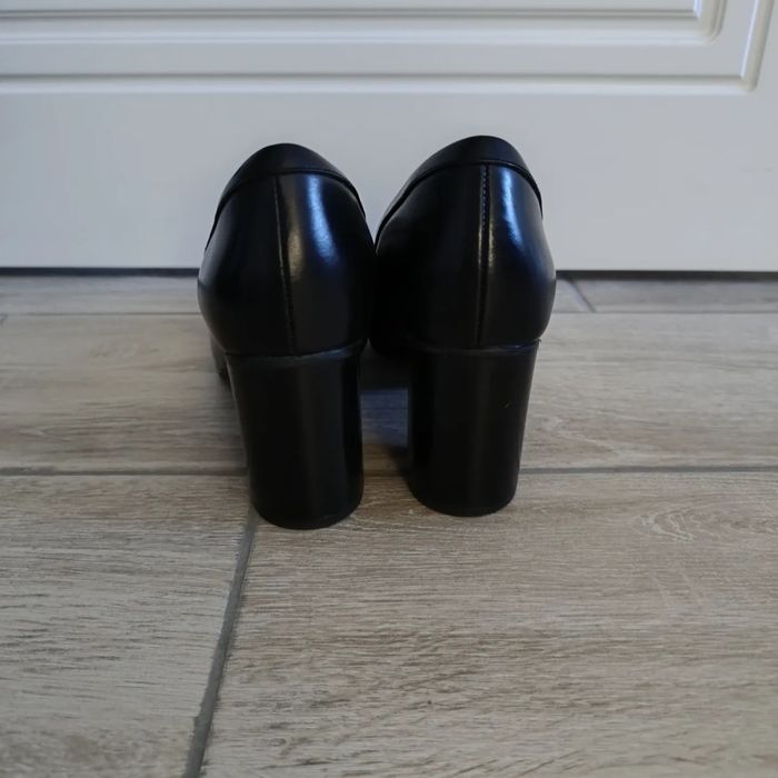 Лоферы туфли на каблуке Clarks 41p