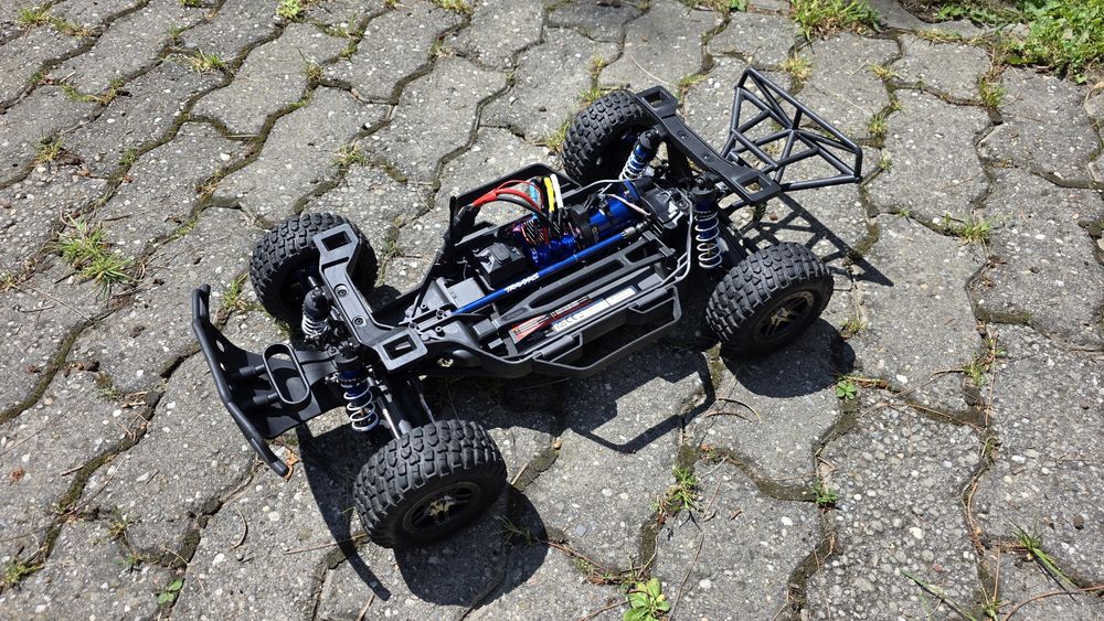 Traxxas Slash 4x4 Ultimate + 3x LiPo 3S + ładowarka