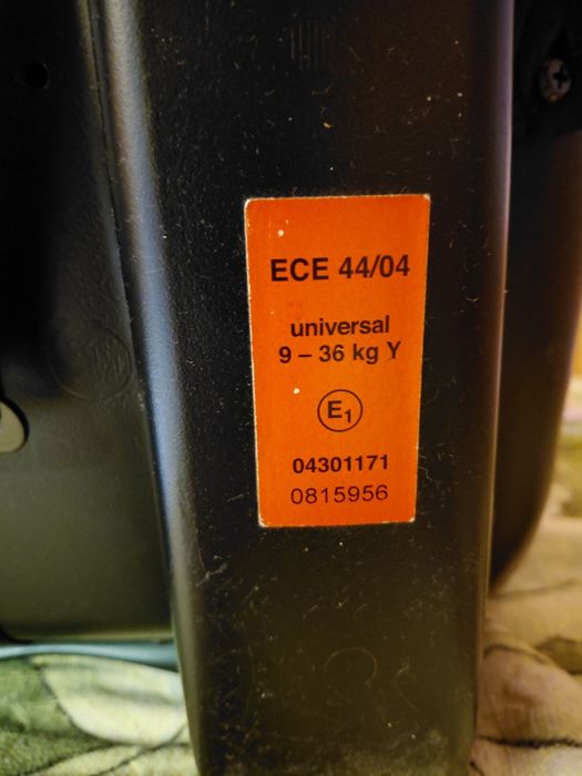Продам Автокрісло трансформер Німеччина на 1-2-3 вікову групу ідеал