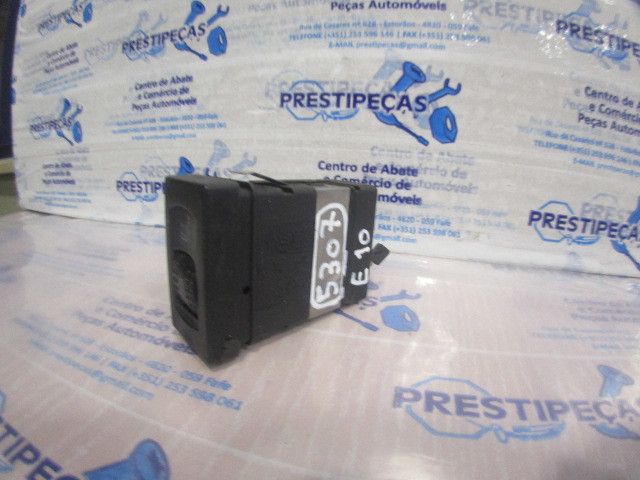 Botão / interruptor aquecimento de bancos VOLKSWAGEN Passat (3B3)