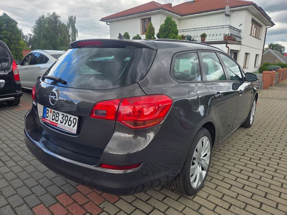 Opel Astra *Auto z Gwarancją *Serwisowana Nawigacja Zadbana