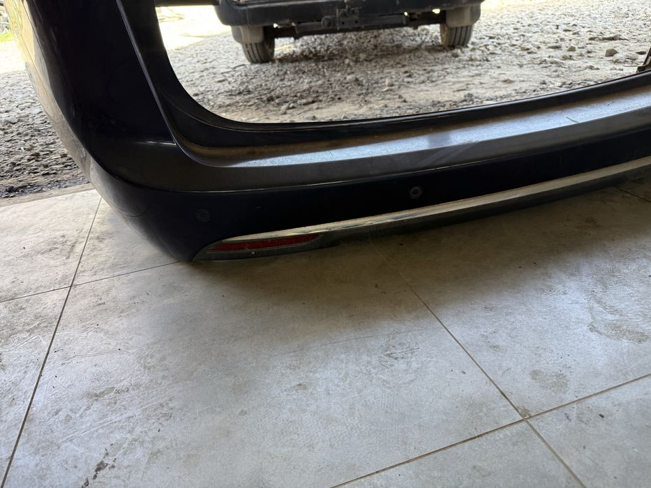 Продам задній бампер Chrysler pacifica 2016-2020.