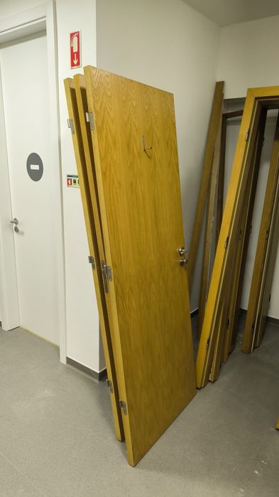 Portas Madeira 2mX75cm