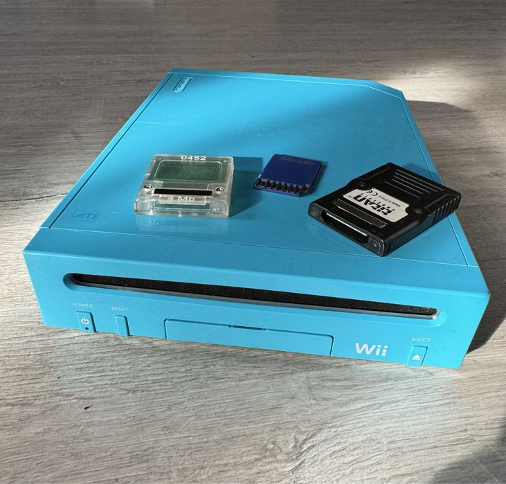 Nintendo WII  konsola RVL 101 z kartami pamieci