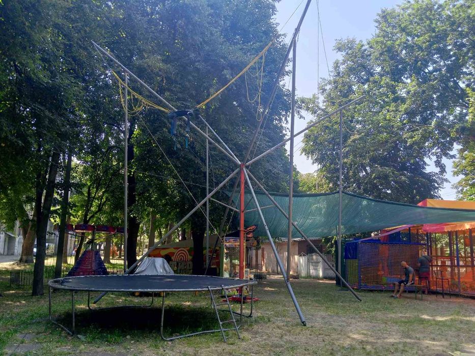 Продам атракціон батут банджо, паук