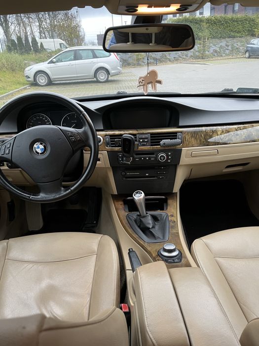 Sprzedam BMW e90 325d 197km